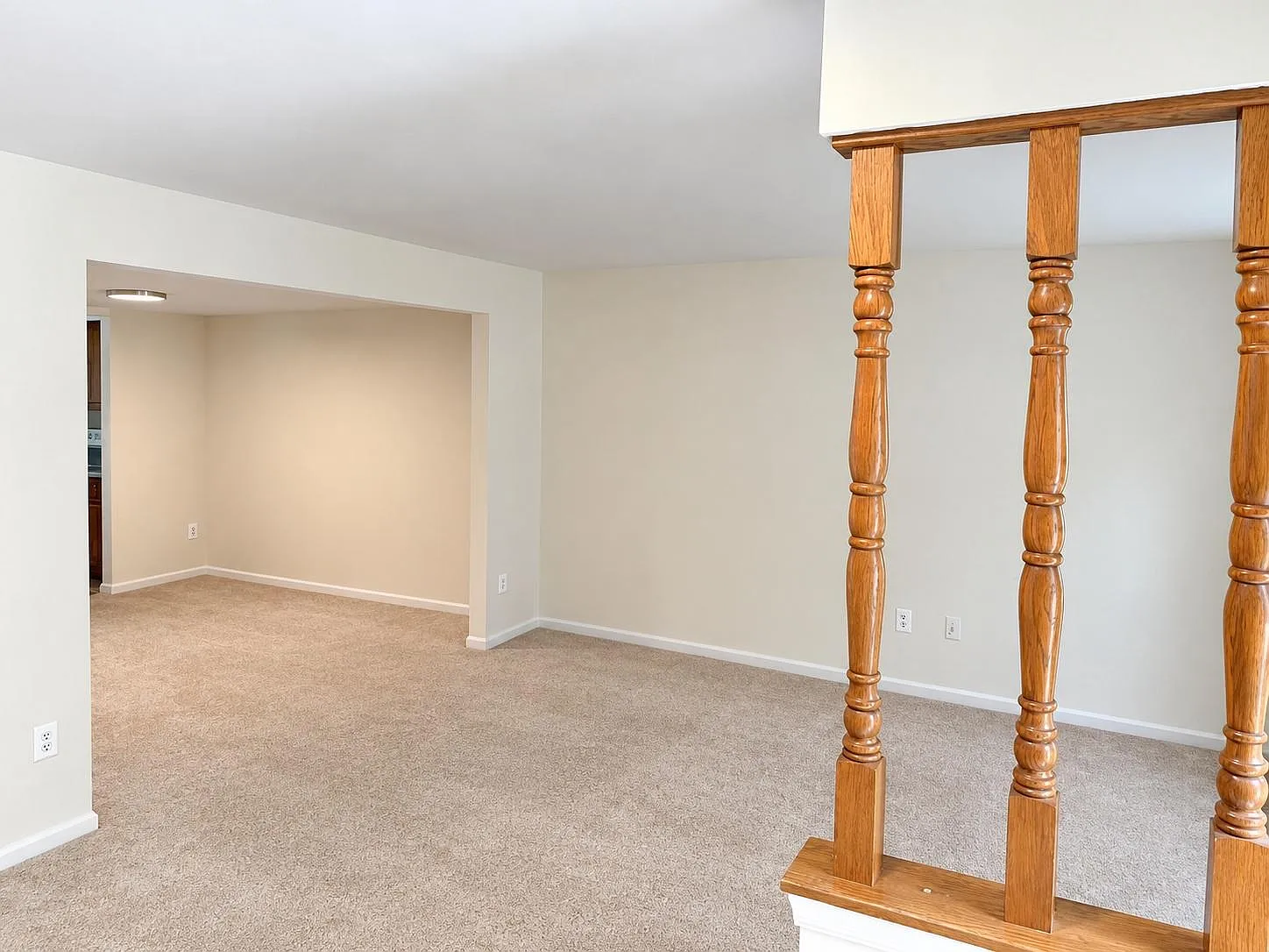 3 bed, 2.5 bath, 1448 sqft, $2,600 — Photo 3