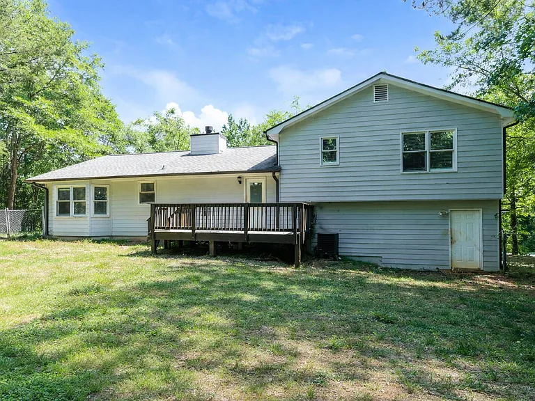 106 Mallard Dr — Photo 8