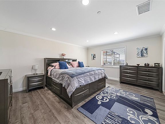 5th image of 17373 Cyrus Ln