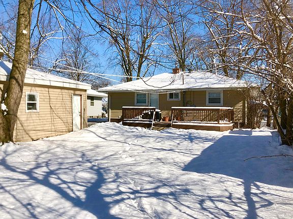 4th image of 15424 Cherry St