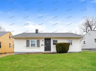 16911 Ridgeton Dr, Cleveland, OH 44128