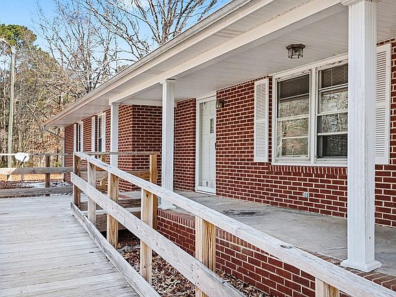 3rd image of 91 Gardner Rd