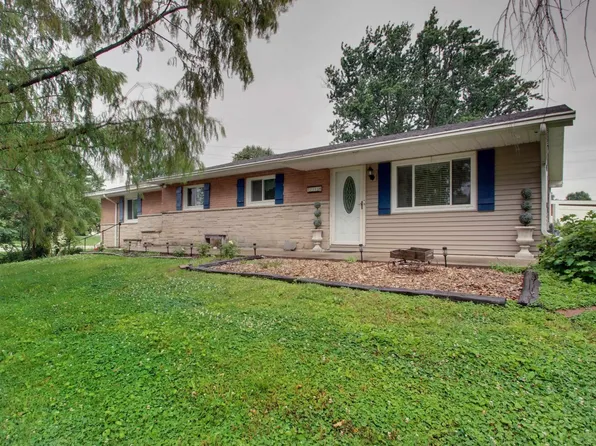 2313 Lyn Ln, Quincy, IL 62301