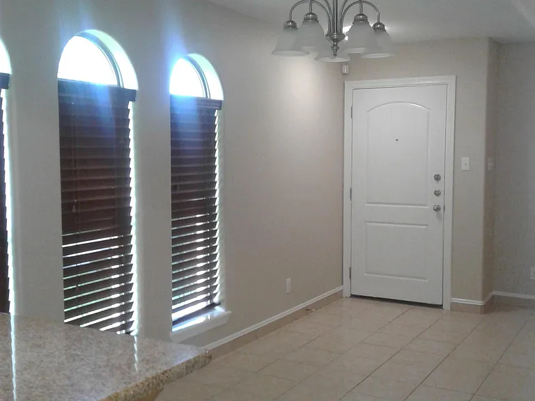 1802 Upland Dr #2 — Photo 5