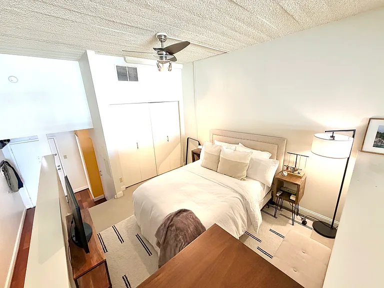 2429 Locust St #616 — Photo 12