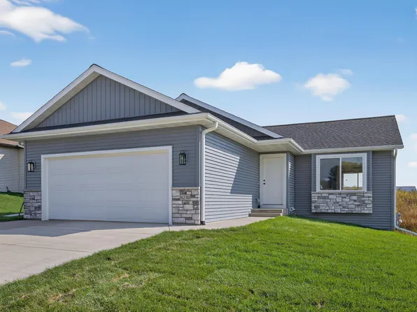 6230 Cody Pl NW, Rochester, MN 55901