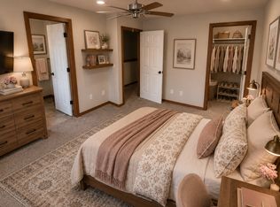 614 S 3rd St #C, Selah, WA 98942