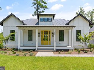 572 Salt Creek Way E, Brunswick, GA 31523