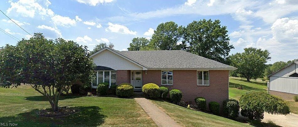 2nd image of 201 Highland Hills Dr