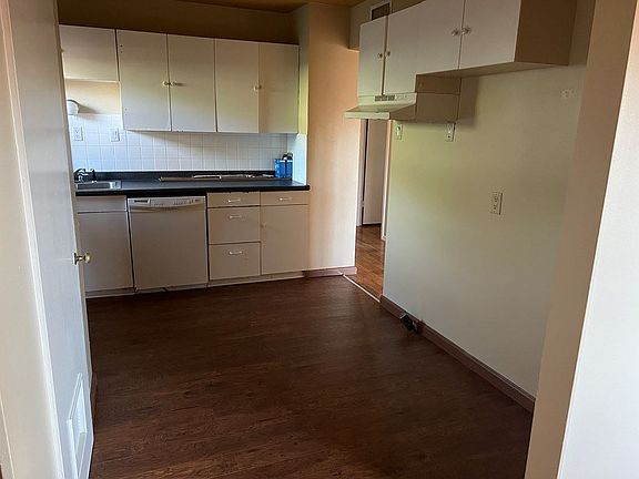 4th image of 2658 W Beauregard Ave