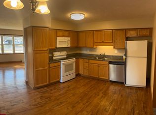 203 N Swift St, Winnebago, IL 61088
