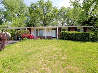 11144 Port Royal Dr, Saint Louis, MO 63146