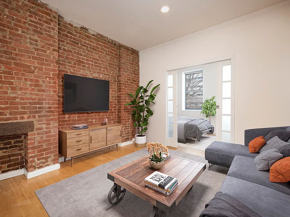 1st image of 418 W 49th St #3E