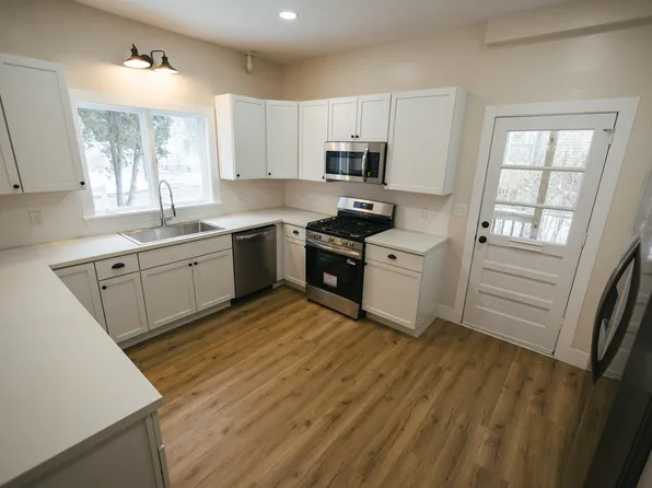 57 Carverton Rd #1, Shavertown, PA 18708