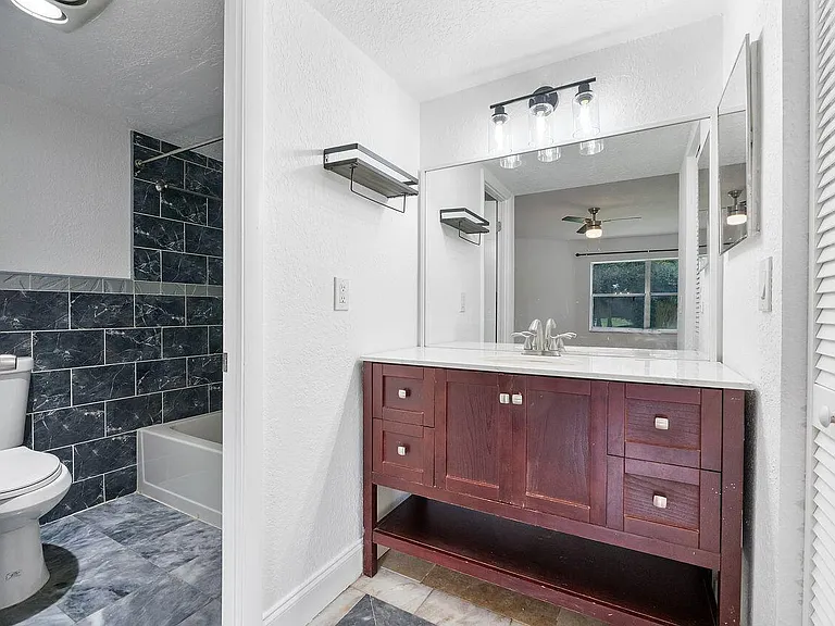 6260 S Falls Circle Dr #110 — Photo 12