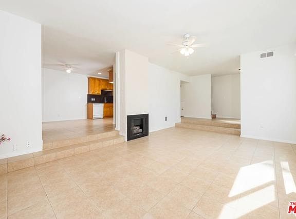 Open Floor Plan!