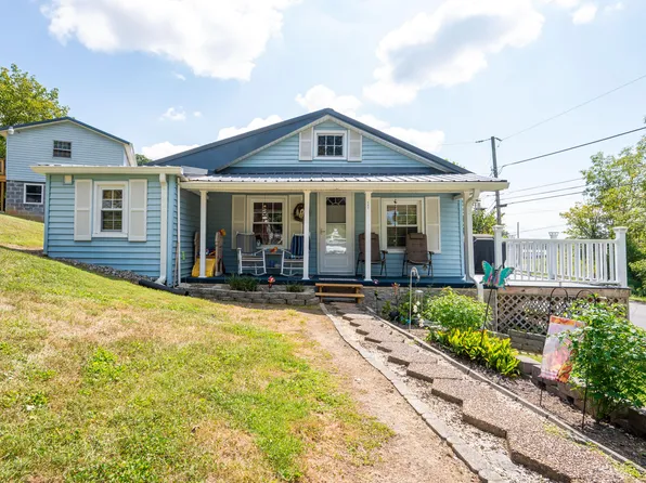 141 Brookside School Ln, Kingsport, TN 37660