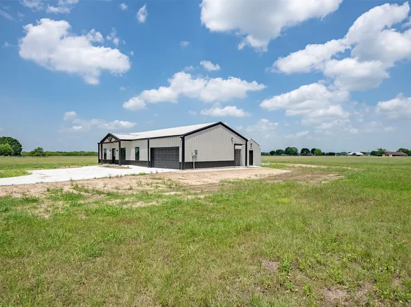 419 Brazier Rd, Ennis, TX 75119