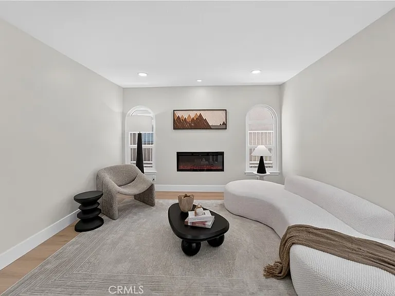 29746 Michelis St — Photo 20