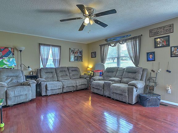 3rd image of 3355 Newport Hwy