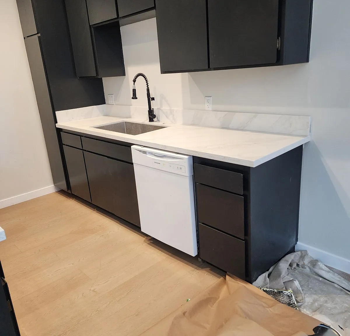 1 bed, 900 sqft, $1,950 — Photo 1