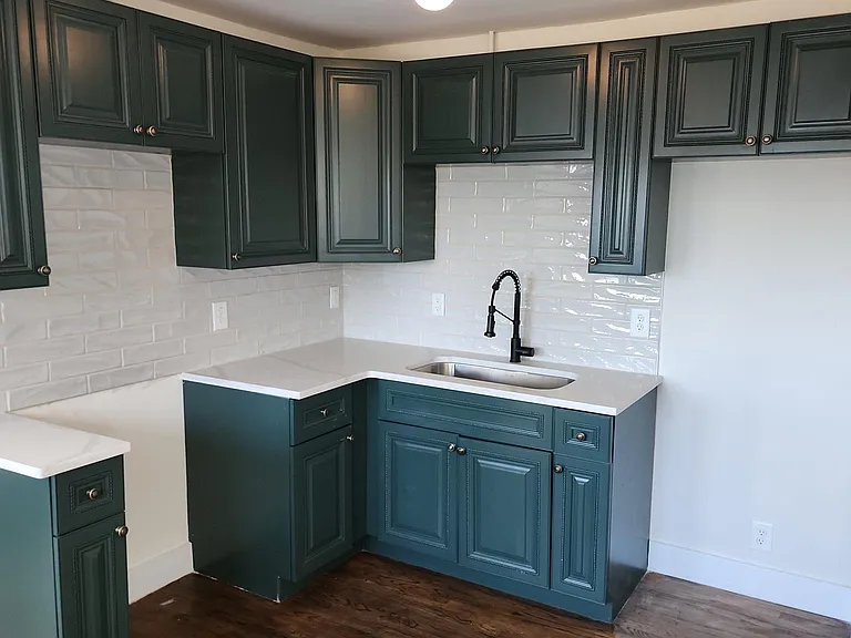 325 Maywood Ave — Photo 22