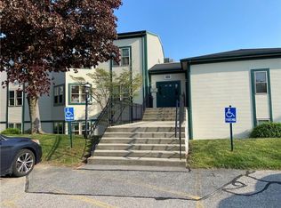 Lockwood, Warwick, RI 02886