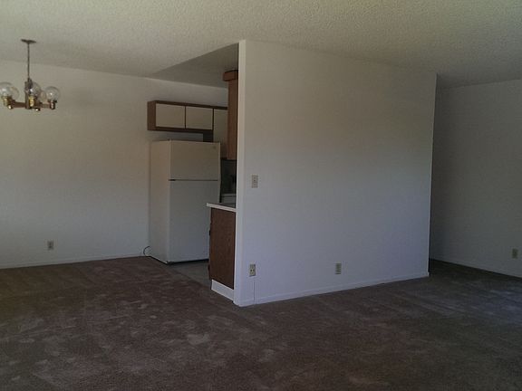 3rd image of 345 N Fair Oaks Ave #1
