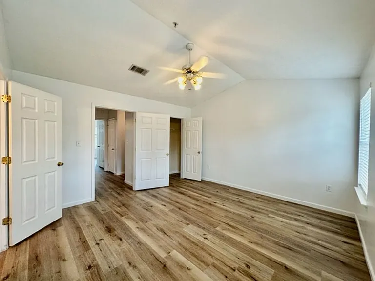 209 Swaying Pine Ct — Photo 18
