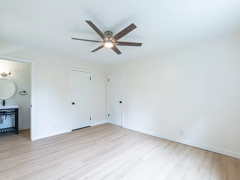 307 McMaster Pl — Photo 19