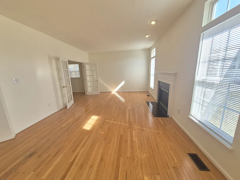 5207 Linden Dr — Photo 10