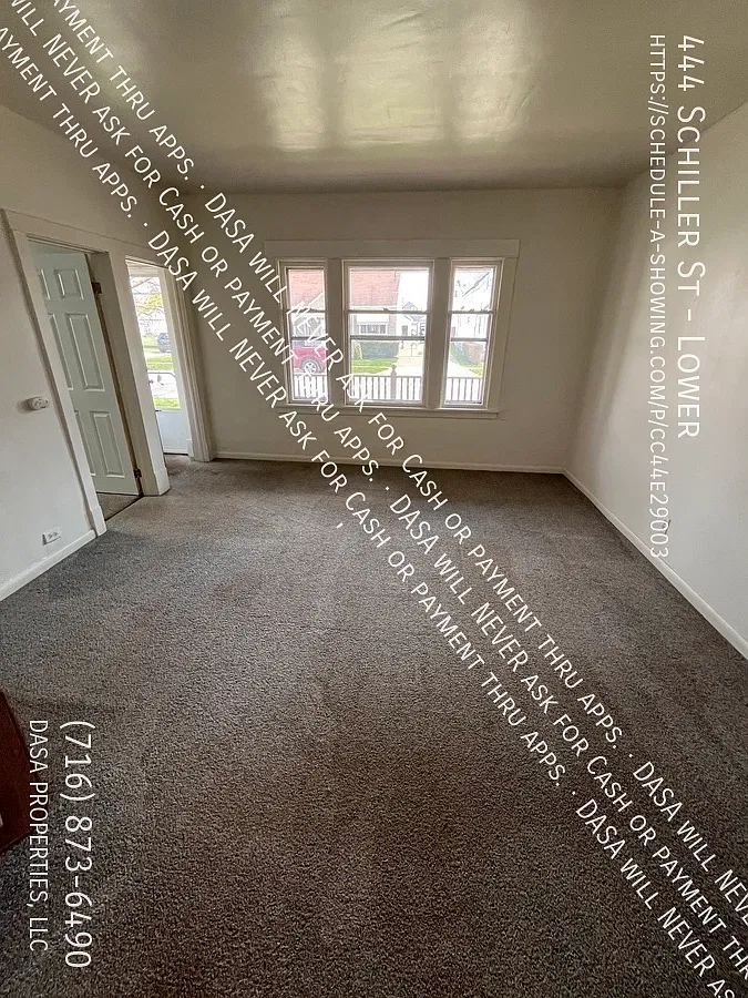 444 Schiller Lower - 2 Bed / 1 Bath — Photo 2