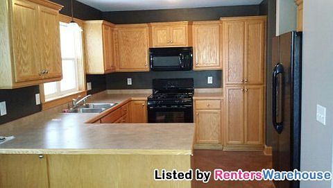 4th image of 28471 Lakelawn Dr