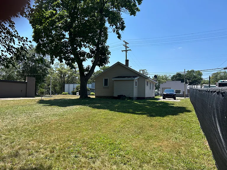 2428 Clyde Park Ave SW — Photo 10