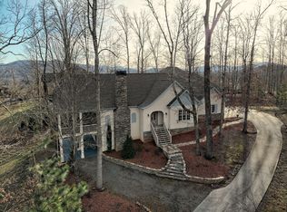 727 Tahlequah Rdg, Hayesville, NC 28904