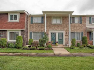 13327 Denver Cir S, Sterling Heights, MI 48312