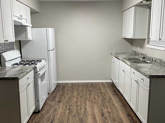 3rd image of 1200 E N St APT E