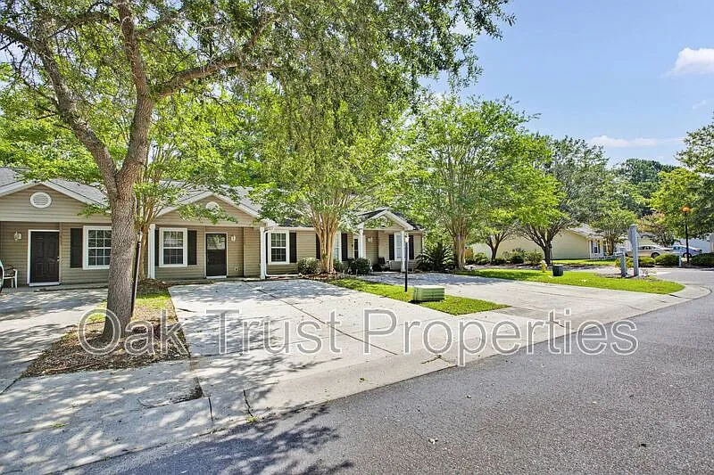 3 bed, 2.0 bath, 1268 sqft, $1,950 — Photo 3