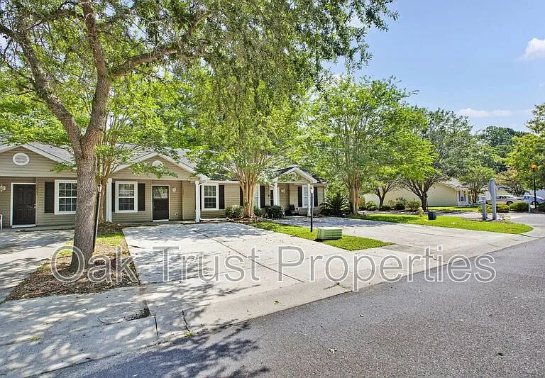 7939 Vermont Rd — Photo 3