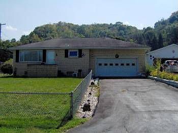 2nd image of 15 Benson Ln