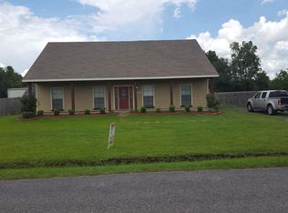 1873 E Bridge St, Breaux Bridge, LA 70517