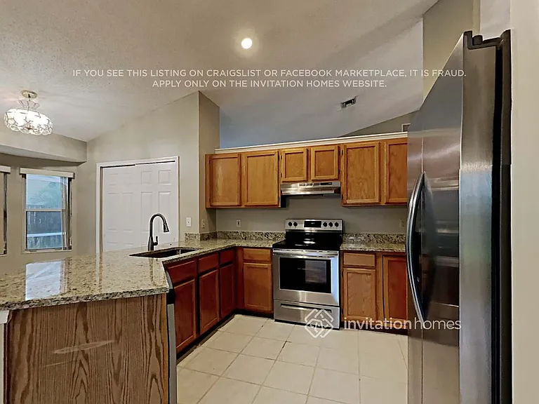 12841 Meadowbreeze Dr — Photo 8