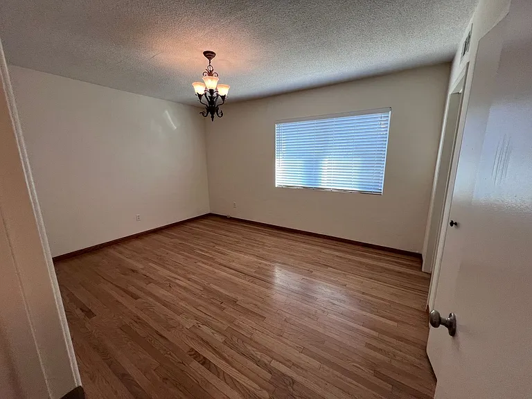 5051 Dubois Dr — Photo 6