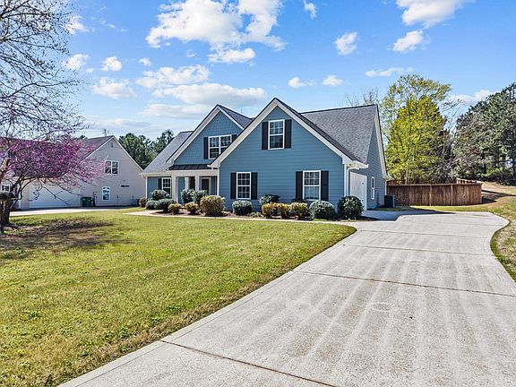 2nd image of 1111 Whispering Lakes Dr