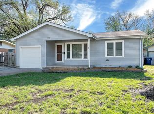 440 N Colby Ave, Valley Center, KS 67147
