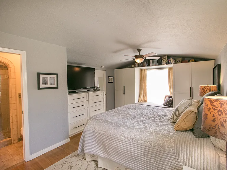 8042 University Pl — Photo 13