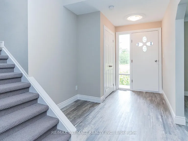 321 Warrington Rd — Photo 11