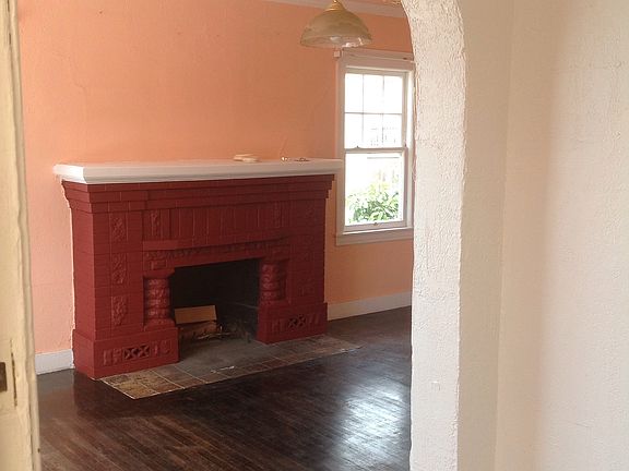 4th image of 8330 Ney Ave