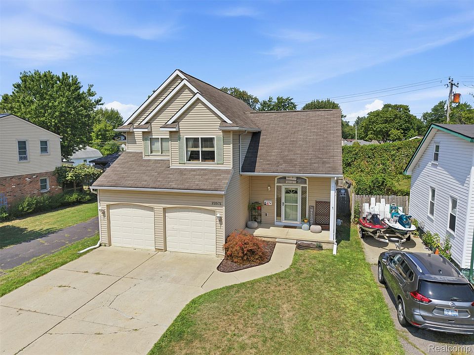 22571 E Thirteen Mile Rd, photo 2