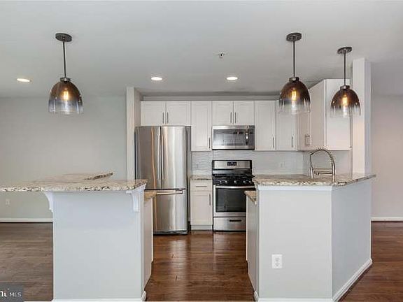 3rd image of 9610 Button Buck Cir